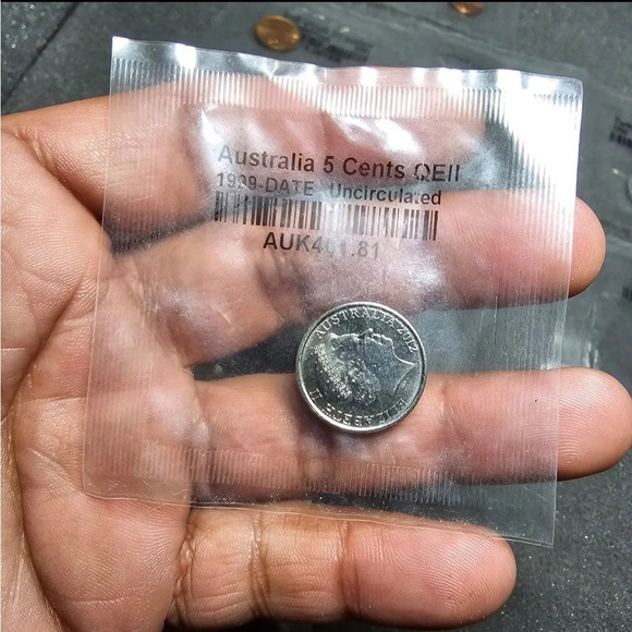 Mixed Lot Of 10 World Coins Uncirculated 1949-2006 Mixed Material And Countries - Picture 6 of 11